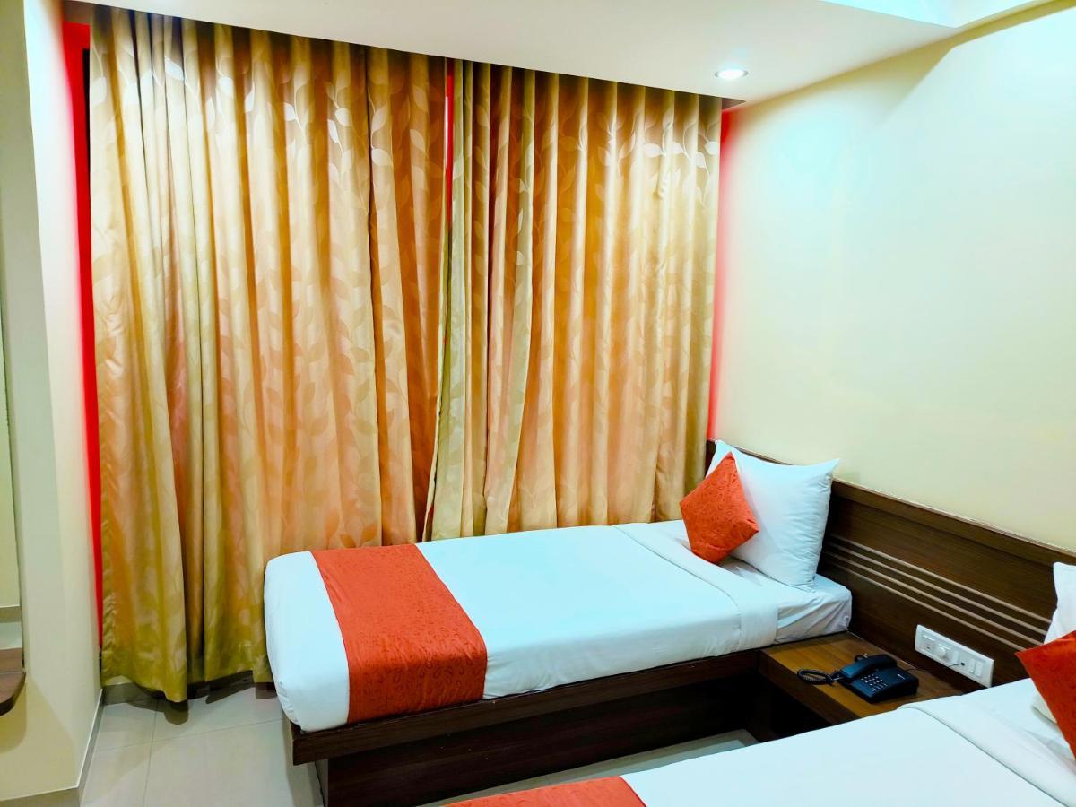 Sai Srushti By Neem Square Hotell Shirdi Eksteriør bilde