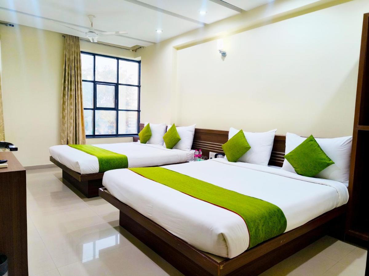 Sai Srushti By Neem Square Hotell Shirdi Eksteriør bilde