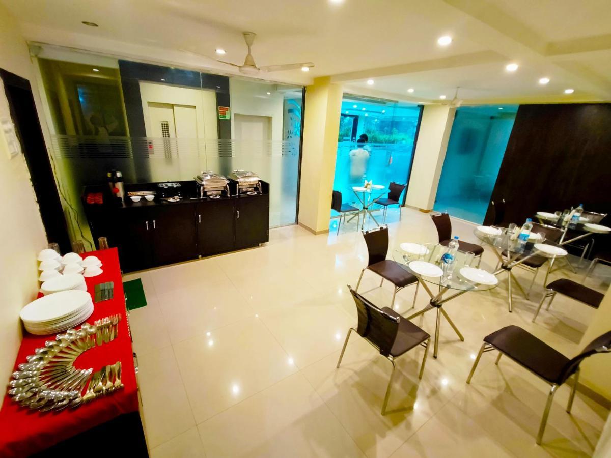 Sai Srushti By Neem Square Hotell Shirdi Eksteriør bilde