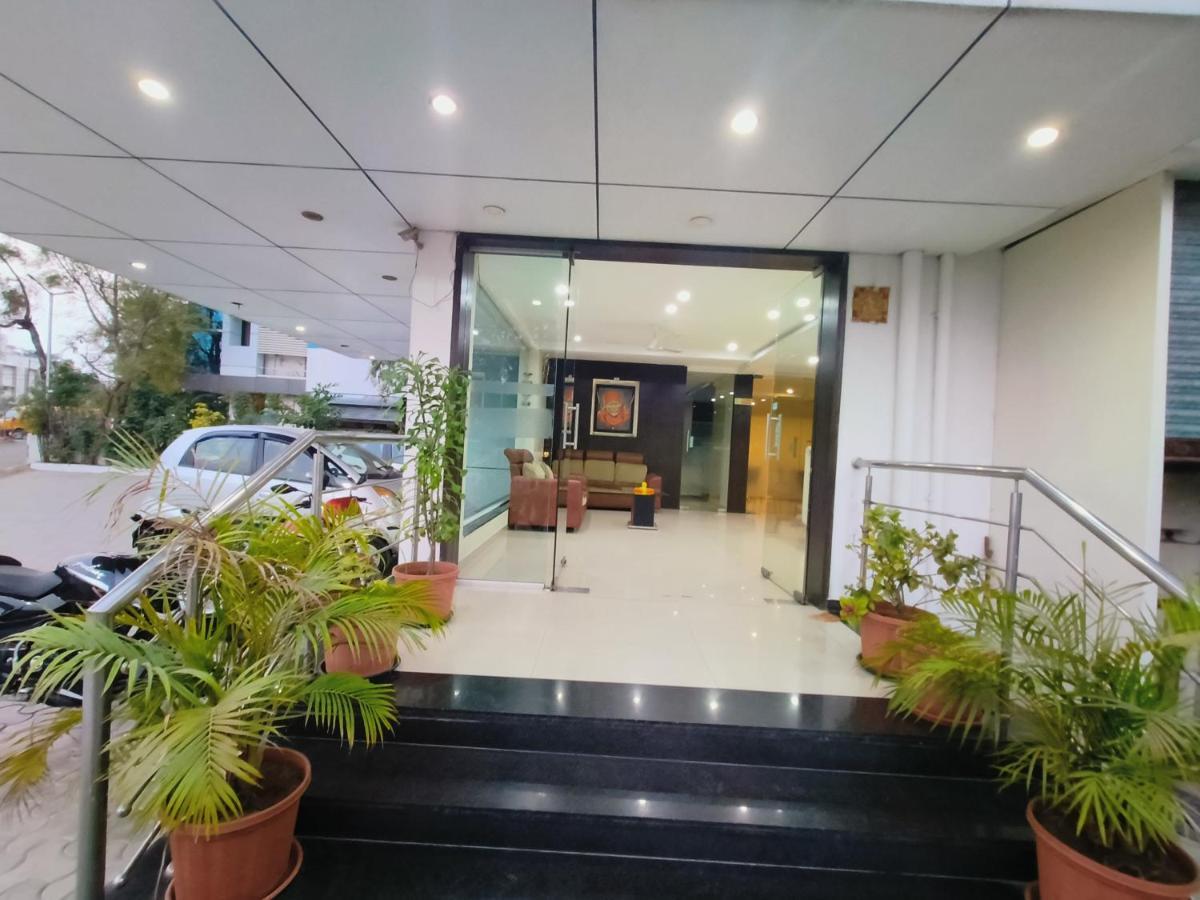 Sai Srushti By Neem Square Hotell Shirdi Eksteriør bilde